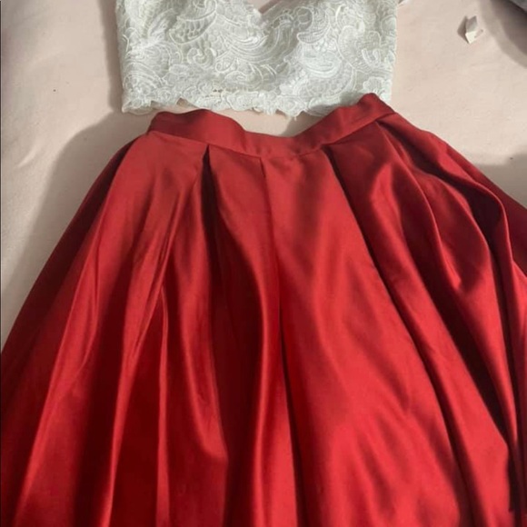 Beautiful two piece dress. worn to a dance! - Picture 2 of 4